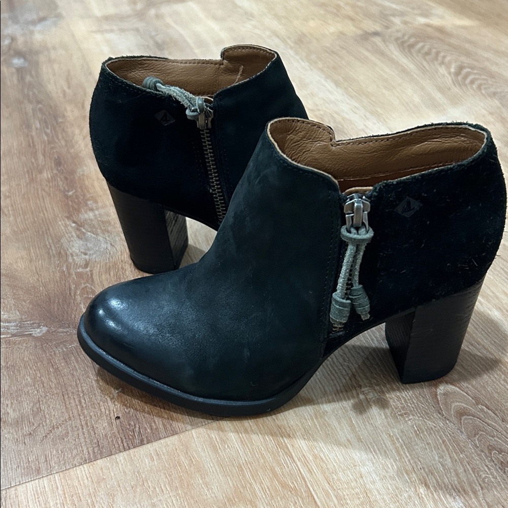 Women's Black Leather Ankle Boots